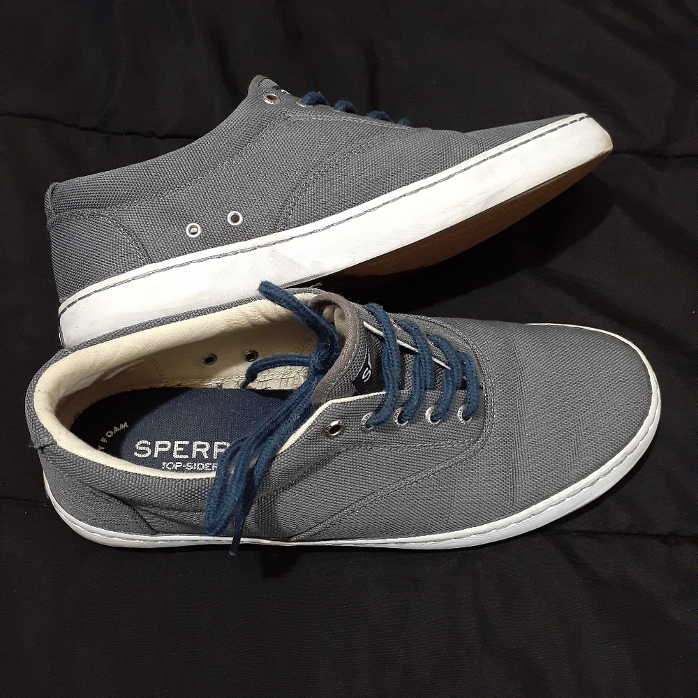 🔥 grey sperrys